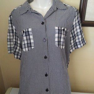 10/$10  Black & White Checkered Blouse L